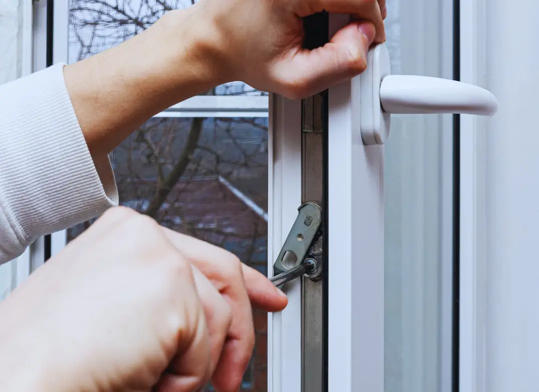 Réparation serrure de fenêtre Noues de Sienne